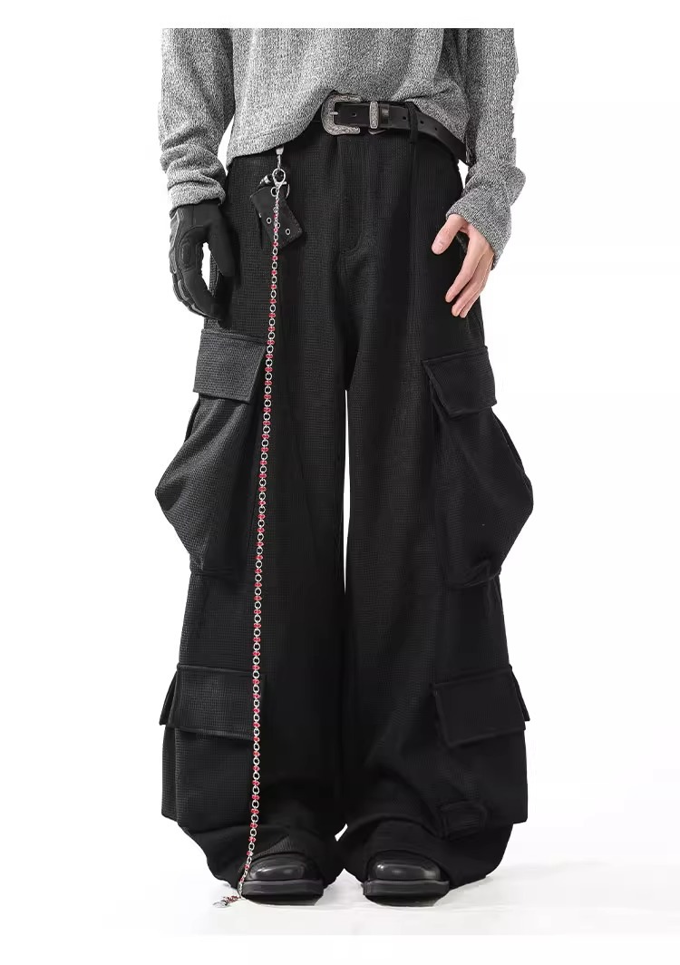 Premium Textured Wide Leg Utility Cargo Pants – Black Multi Pocket Techwear Fit Details 7
