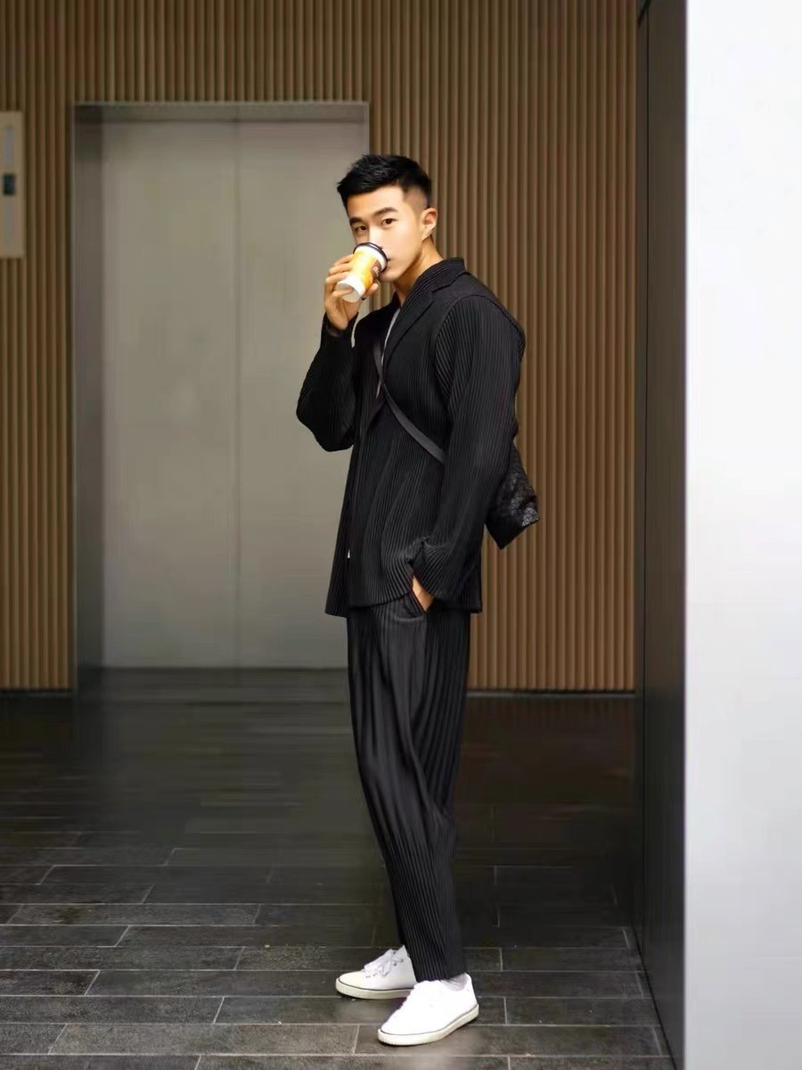 Fully Lined Japanese Miyake-Inspired Pleated Blazer - Relaxed Fit Casual Suit Jacket JD201