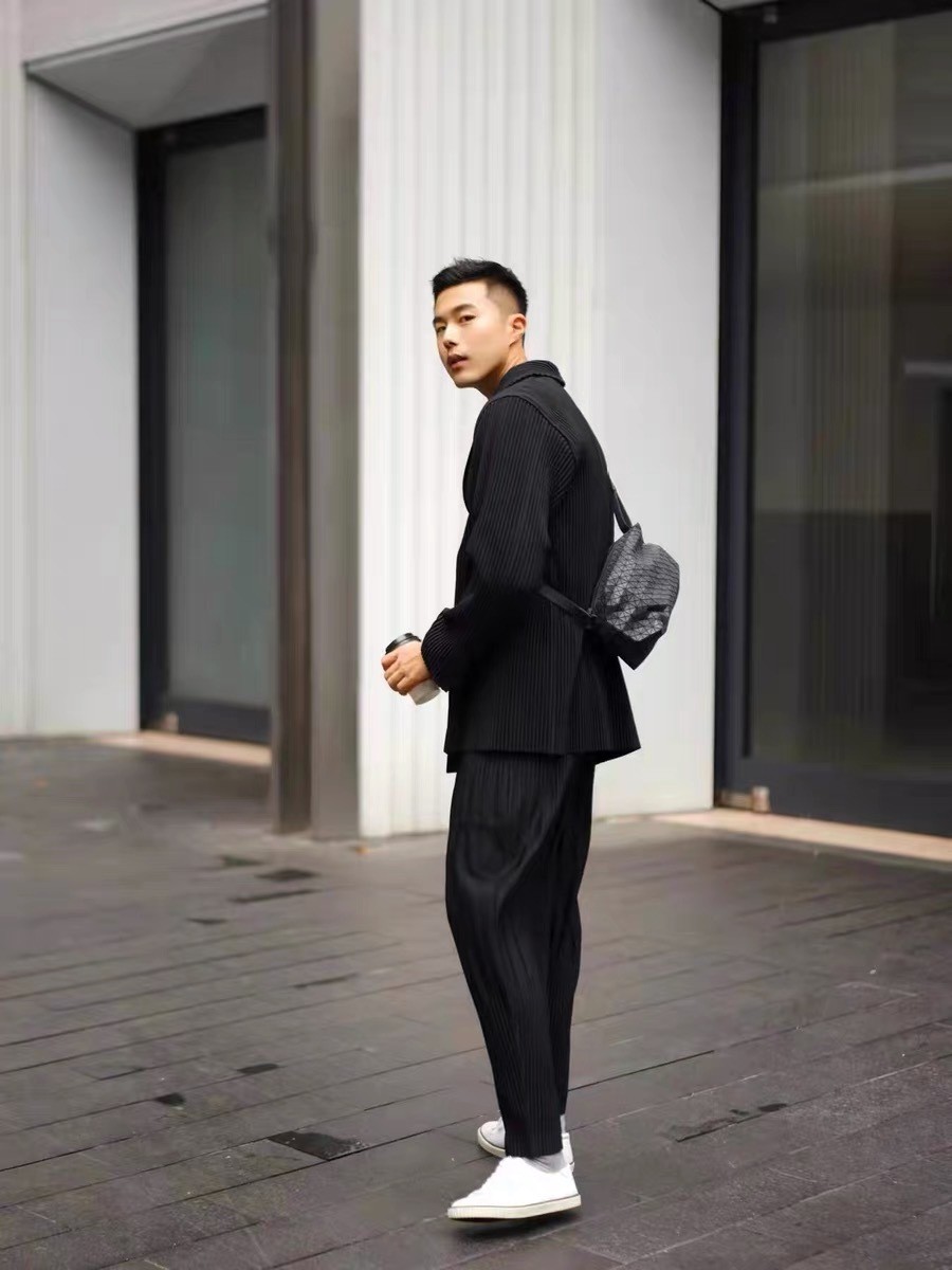 Fully Lined Japanese Miyake-Inspired Pleated Blazer - Relaxed Fit Casual Suit Jacket JD201