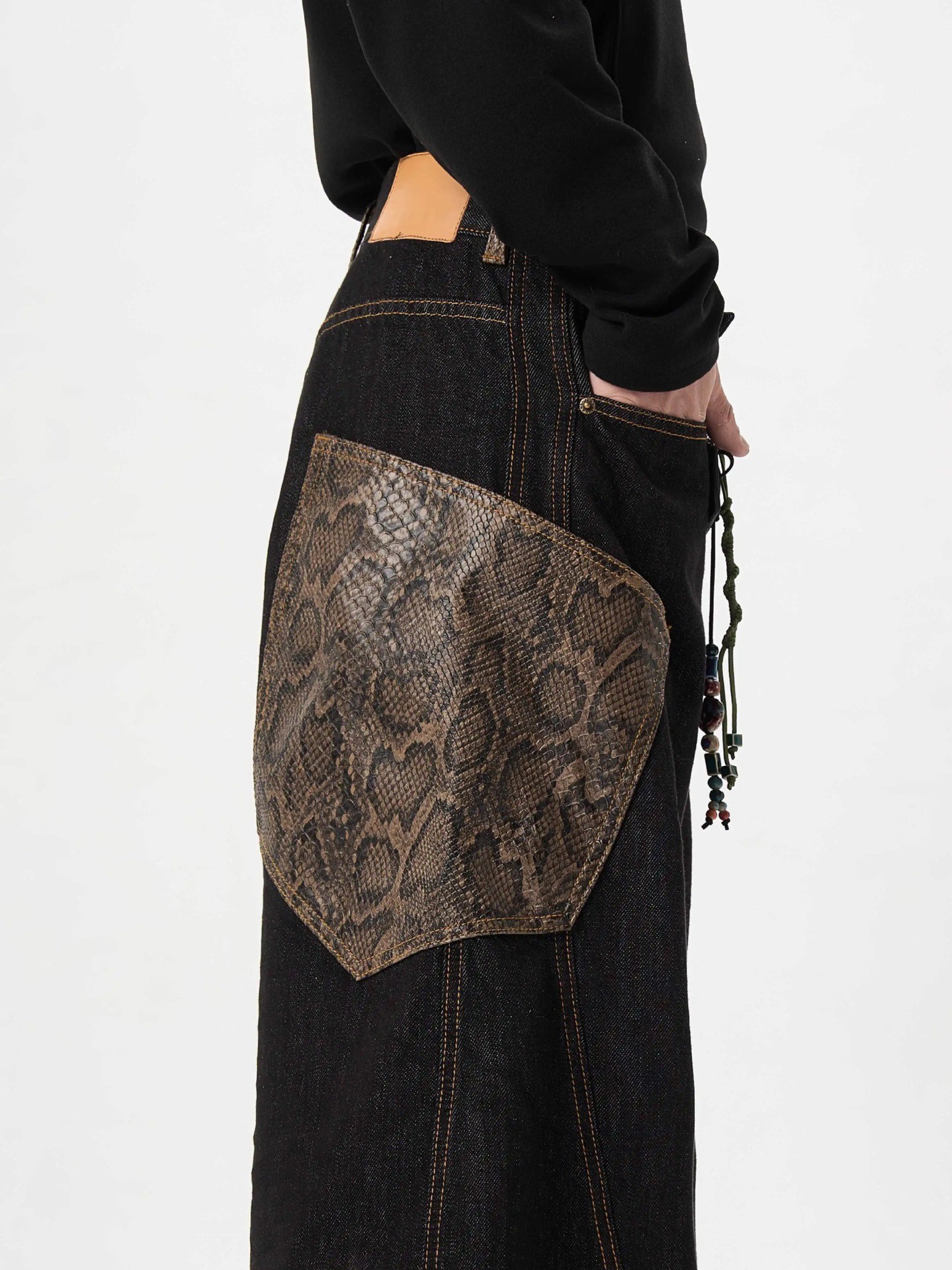 Vintage Plaid Patchwork Straight Leg Denim Jeans Vintage Plaid Patchwork Straight Leg Denim Jeans