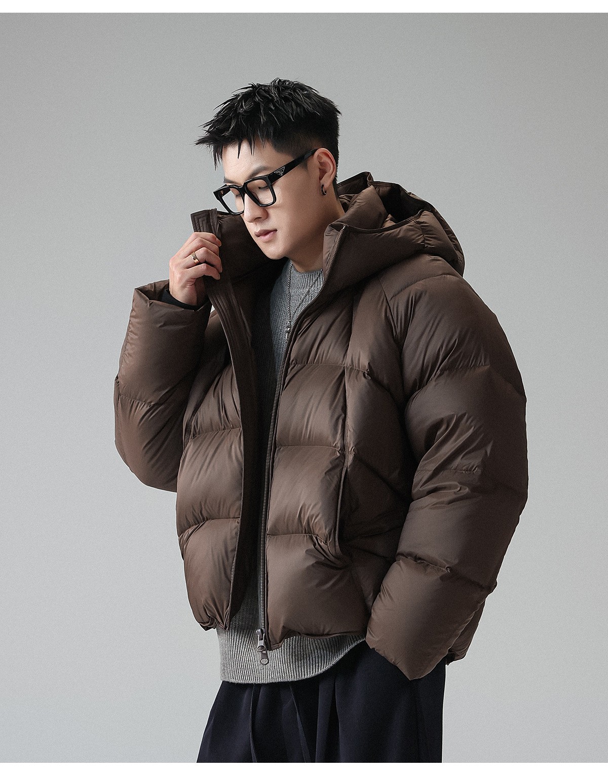 310g White Duck Down Windproof Hooded Winter Jacket 310g White Duck Down Windproof Hooded Winter Jacket