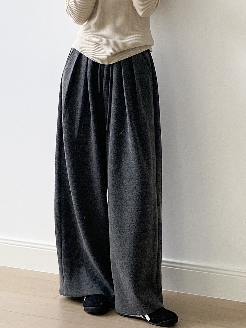 Yanshuang Casual Wide-Leg Knit Pants for Women Yanshuang Casual Wide-Leg Knit Pants for Women