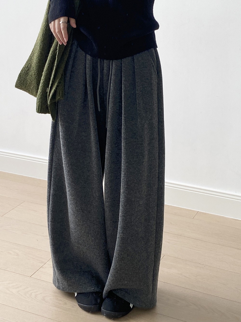 Yanshuang Casual Wide-Leg Knit Pants for Women Yanshuang Casual Wide-Leg Knit Pants for Women
