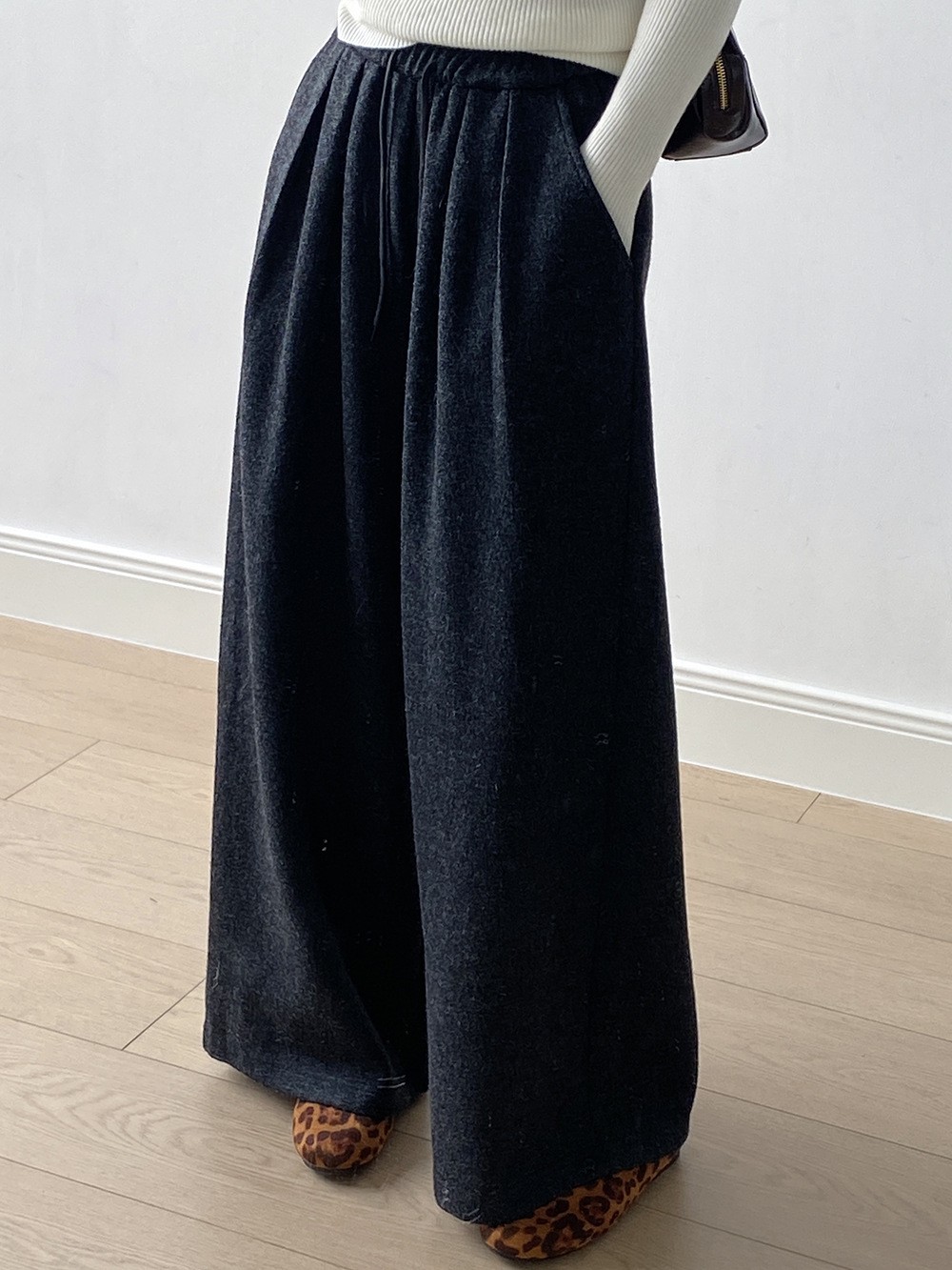 Yanshuang Casual Wide-Leg Knit Pants for Women Yanshuang Casual Wide-Leg Knit Pants for Women