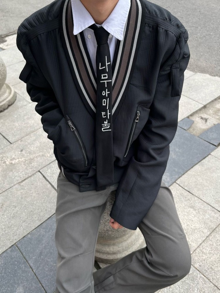 GFCPGUAN Black V-Neck Zip Jacket Unisex