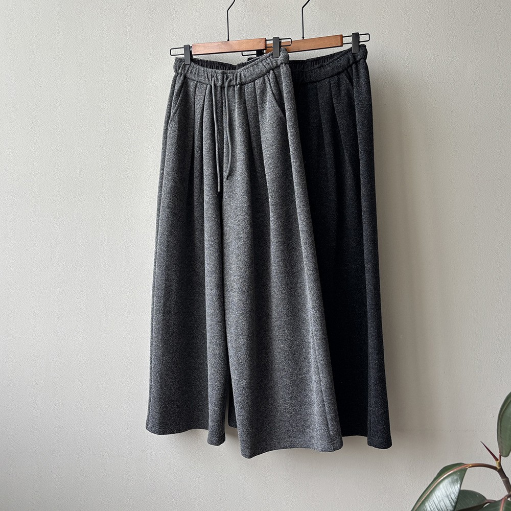 Yanshuang Casual Wide-Leg Knit Pants for Women Yanshuang Casual Wide-Leg Knit Pants for Women