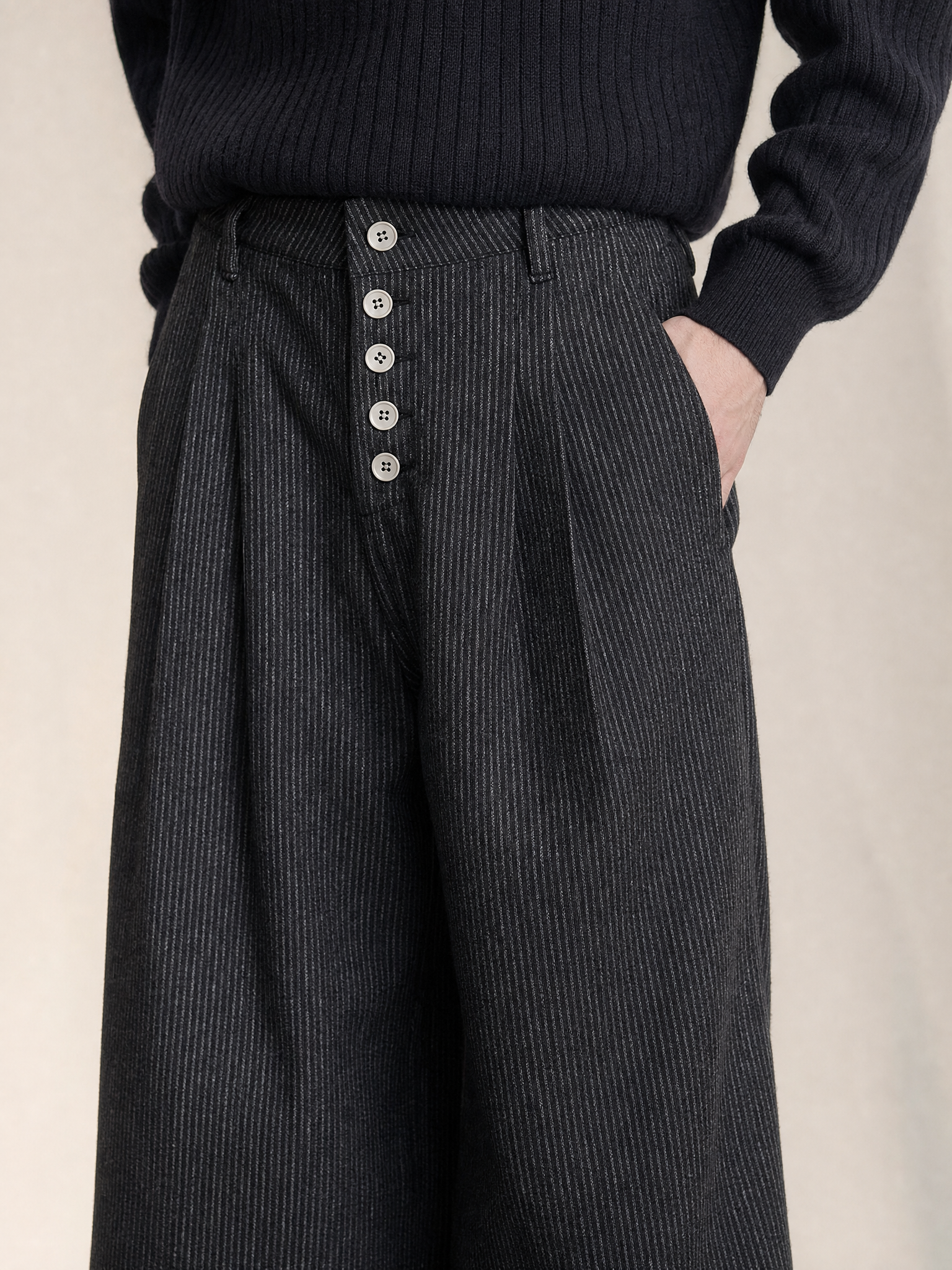 Vintage Black Striped High-Waist Wide-Leg Jeans Vintage Black Striped High-Waist Wide-Leg Jeans detail