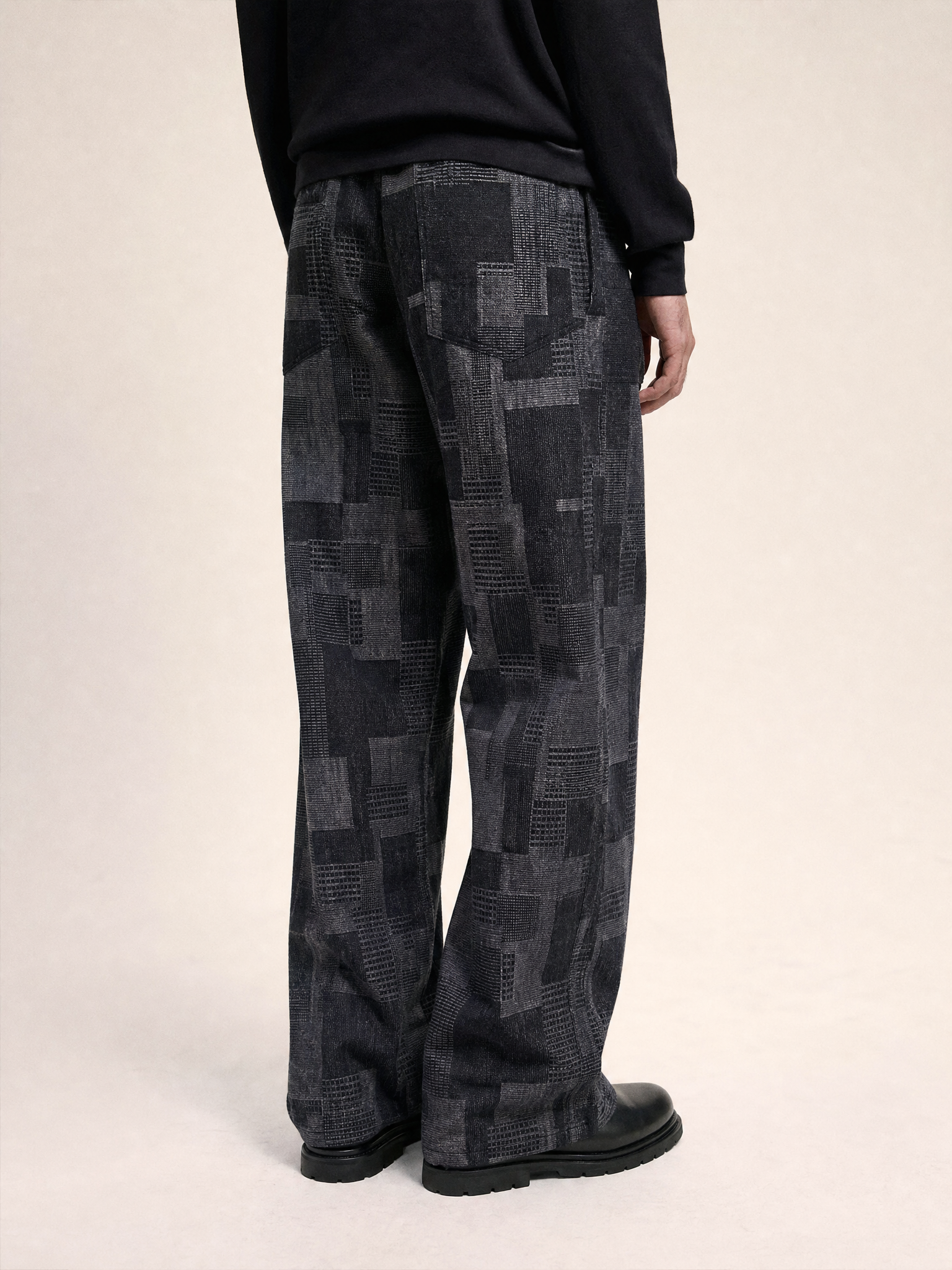 Loose Straight-Leg Denim Jeans for Men Loose Straight-Leg Denim Jeans for Men detail