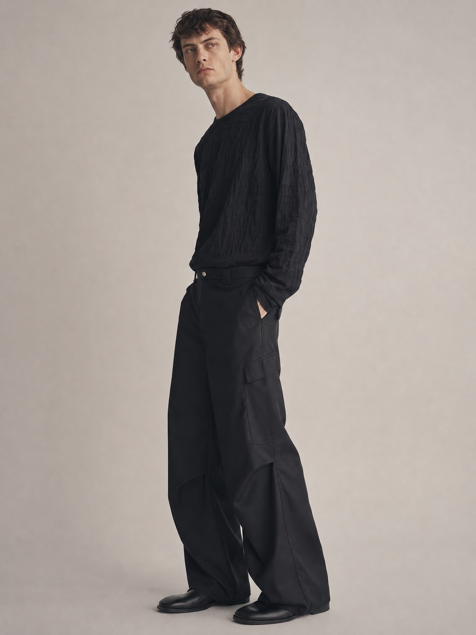 11KN Classic Grey Pleated Wide-Leg Trousers 11KN Classic Grey Pleated Wide-Leg Trousers detail