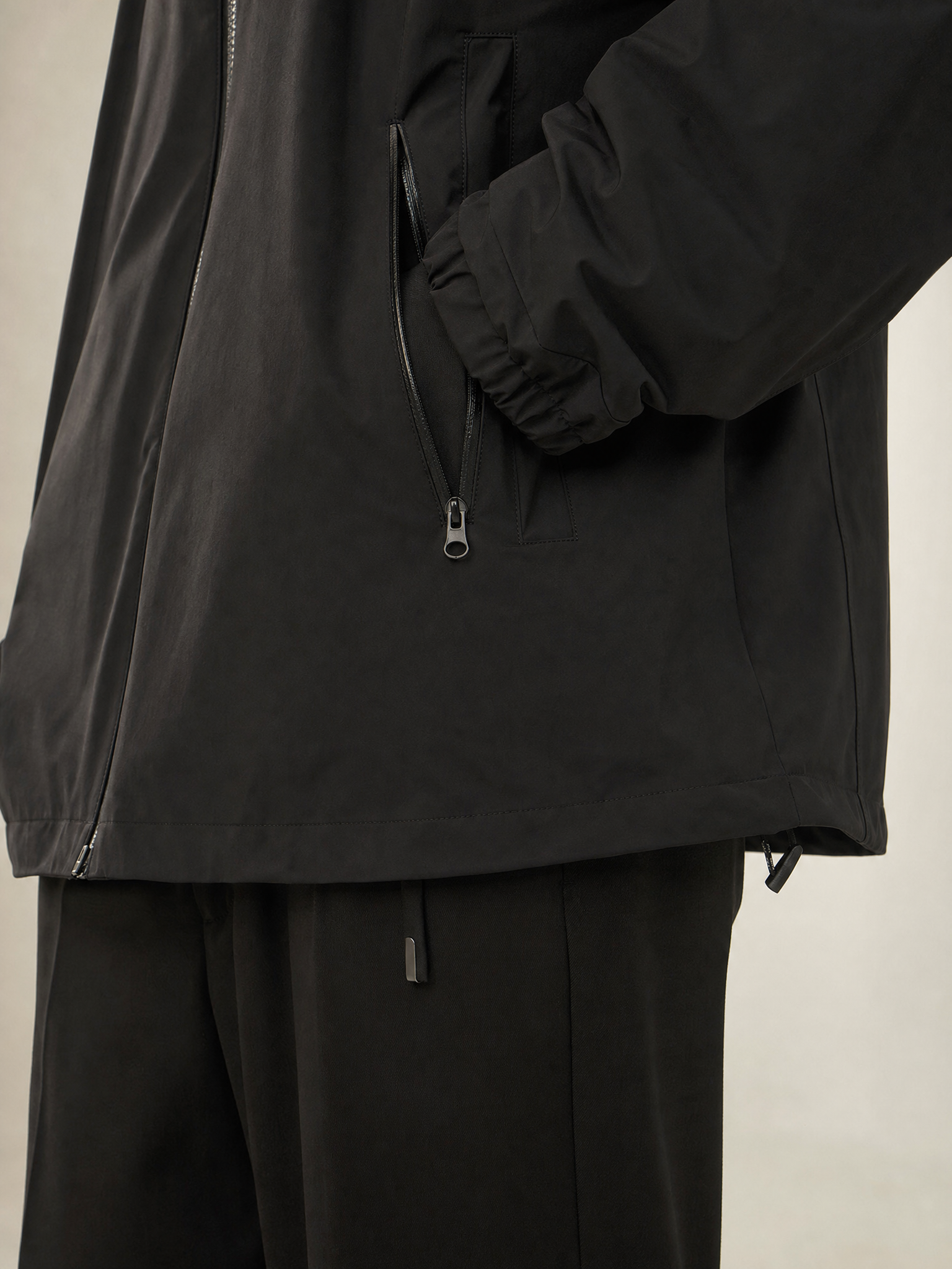 Lightweight Waterproof Men's Outdoor Jacket with Hood Lightweight Waterproof Men